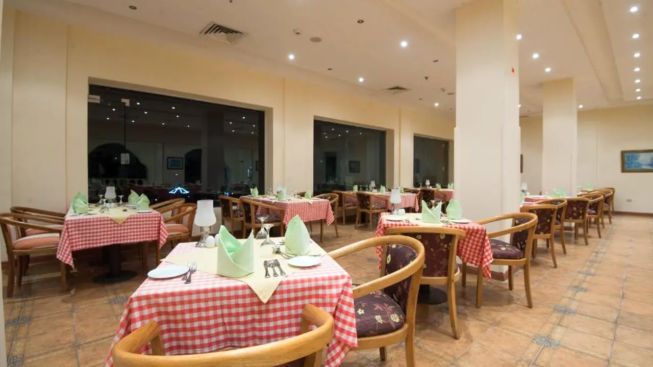 الفندق إمبريال شمس أبو سوما - سفاجا